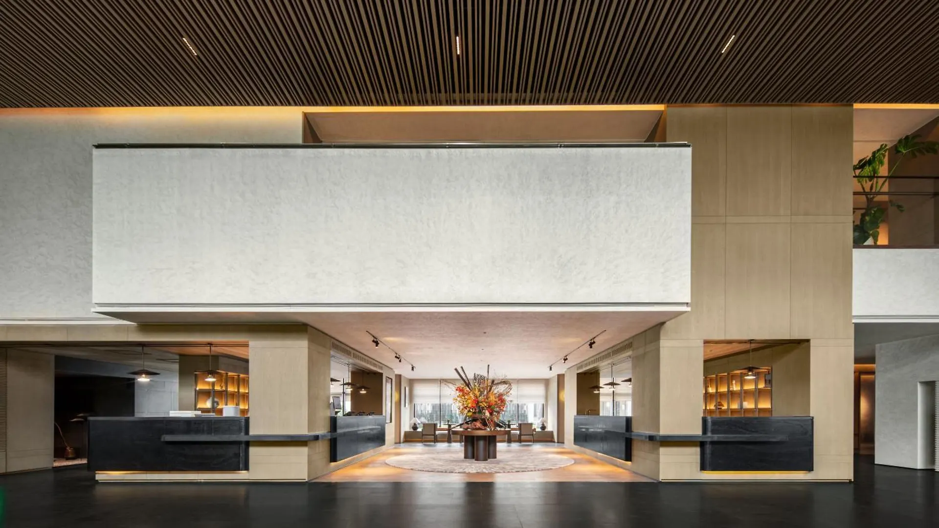 Atour Hotel Suzhou Beisi Pagoda Taohuawu Street